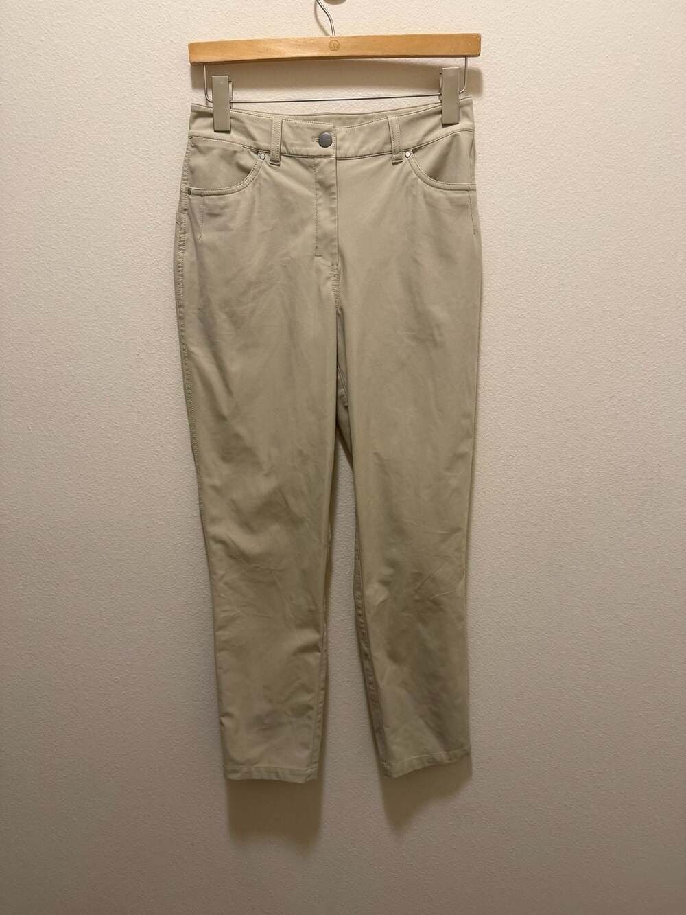 Lululemon City Sleek 5-Pocket Crop Pant Khaki Size 6